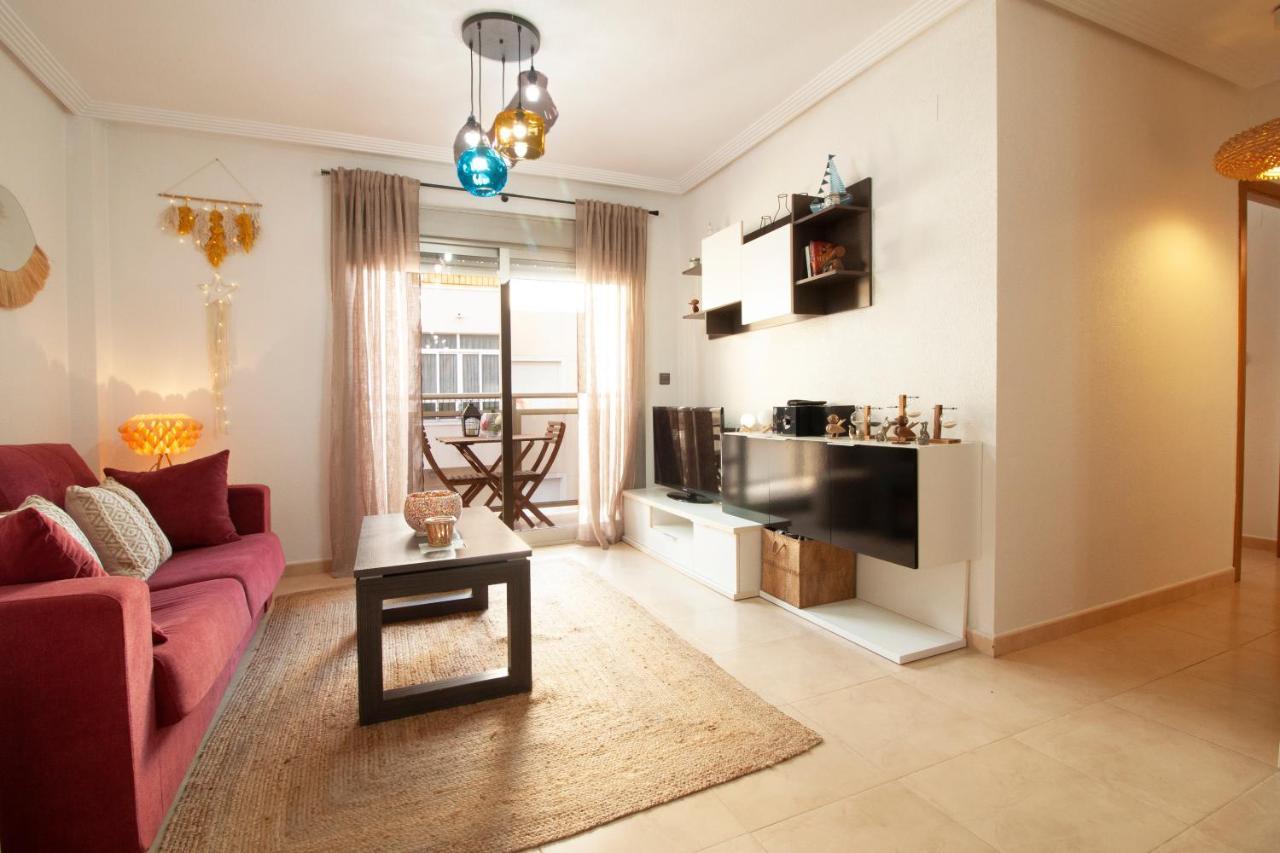 El Apartamento De Maria Jose Lägenhet Torrevieja Exteriör bild