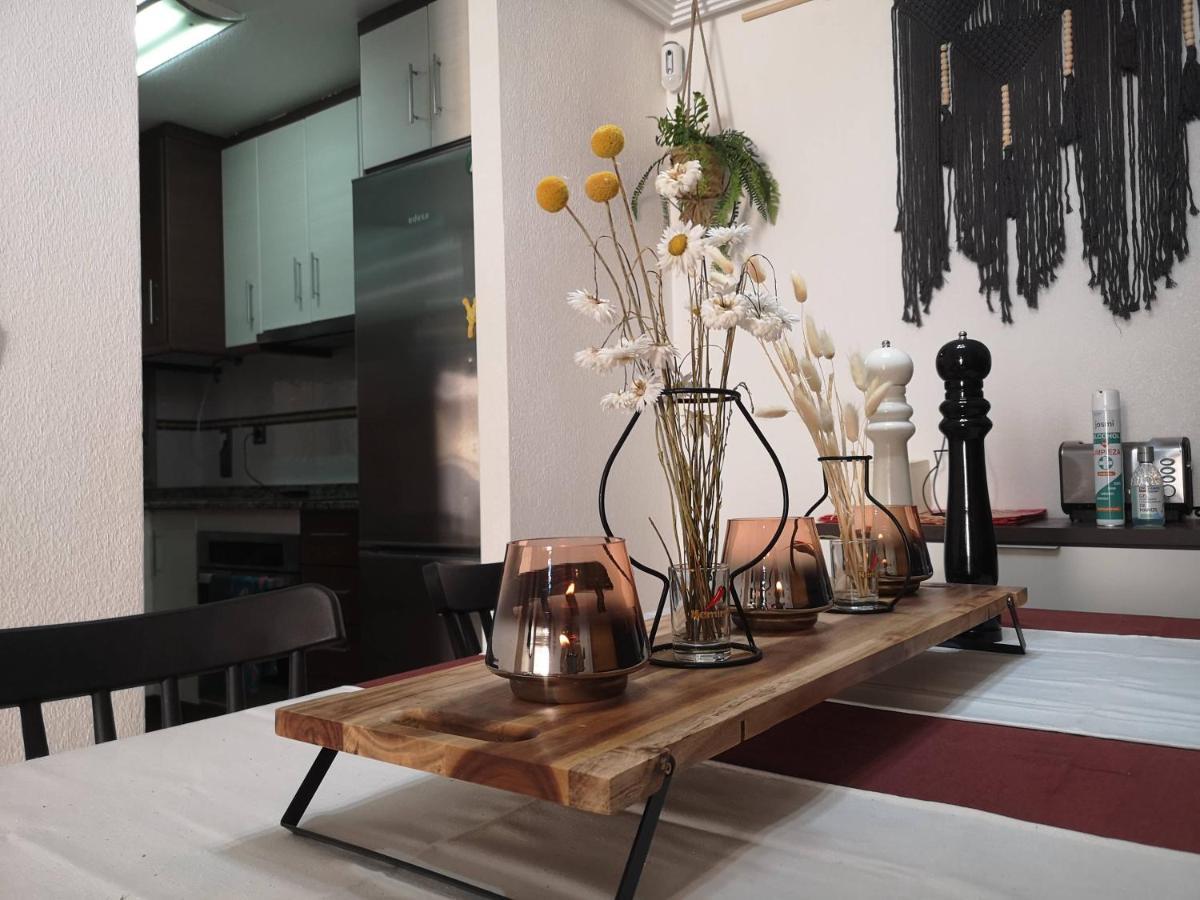 El Apartamento De Maria Jose Lägenhet Torrevieja Exteriör bild