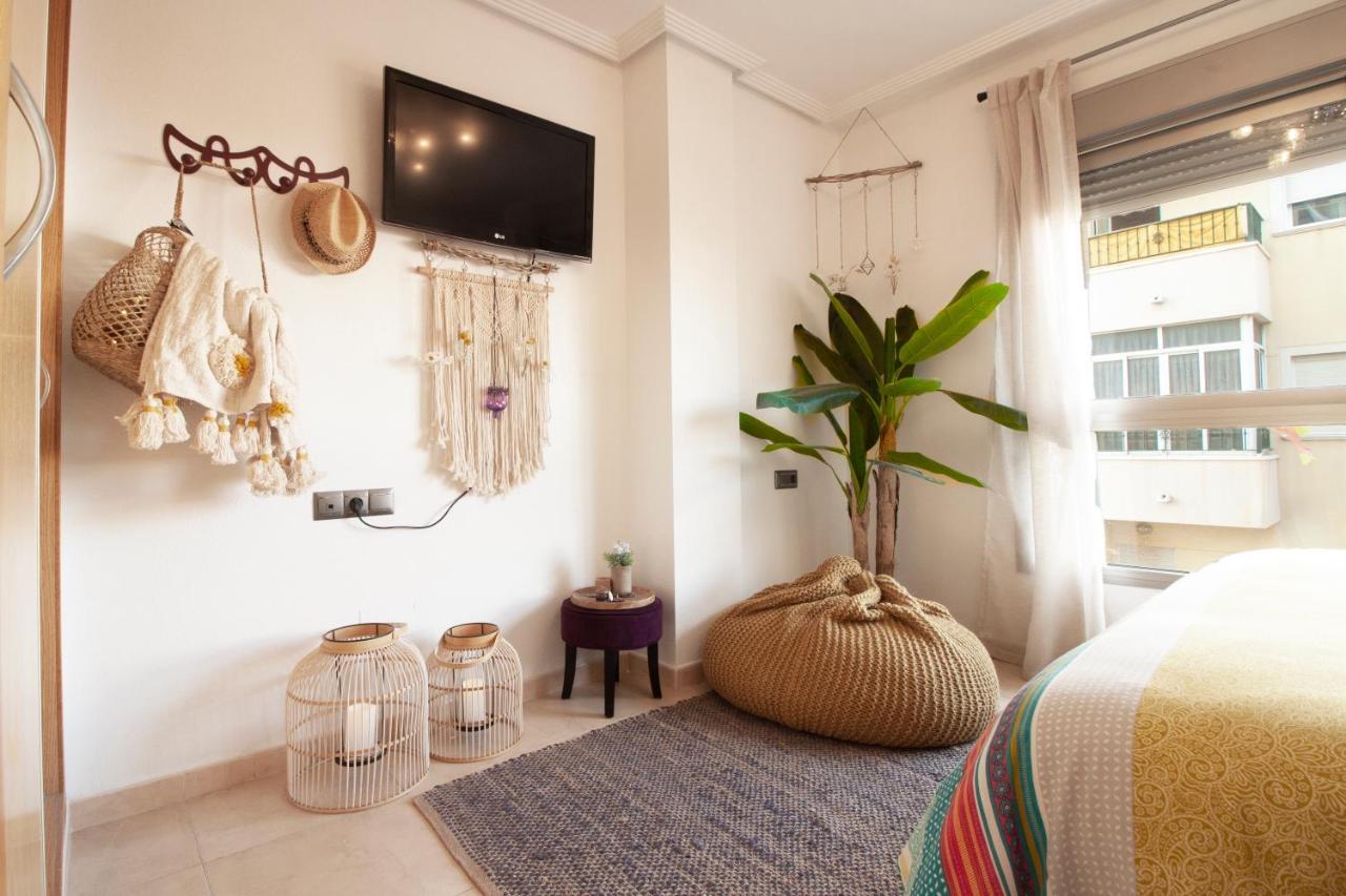 El Apartamento De Maria Jose Lägenhet Torrevieja Exteriör bild
